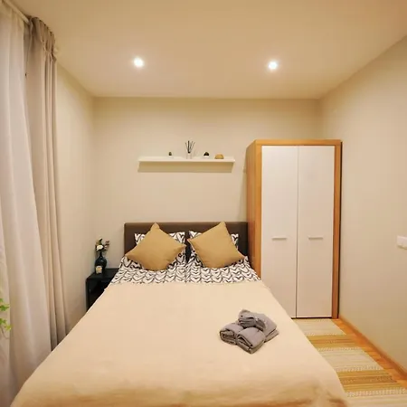 Comfort At Hanzas Residence, Near Cafes, Bars, Museums & Esplanade Ryga