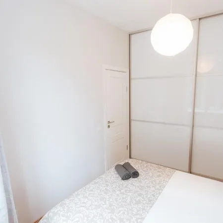 Comfort At Hanzas Residence, Near Cafes, Bars, Museums & Esplanade Apartament Ryga