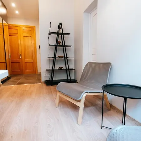 Comfort At Hanzas Residence, Near Cafes, Bars, Museums & Esplanade Апартаменты Рига